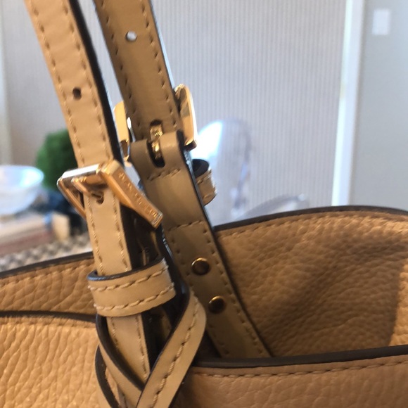 Michael Kors Genuine Tote Bag - Picture 6 of 11